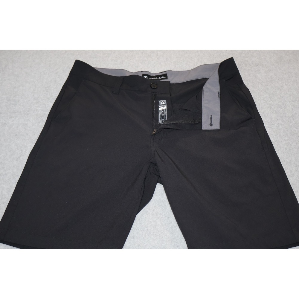 Travis Mathew Shorts Mens 34 Black Golf Performance Stretch Hybrid 9" Inseam